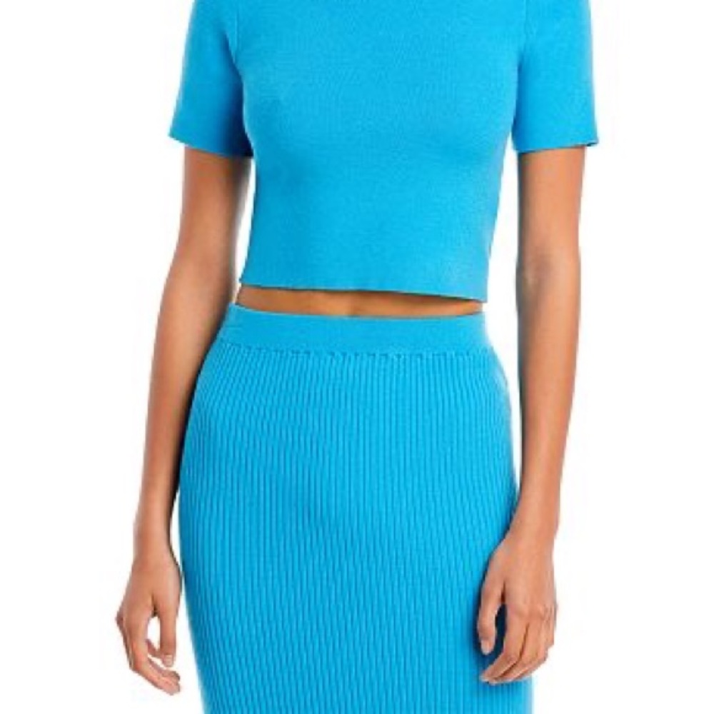 FORE - Knit below the knee skirt - Blue - worn once - dry cleaned 🦋